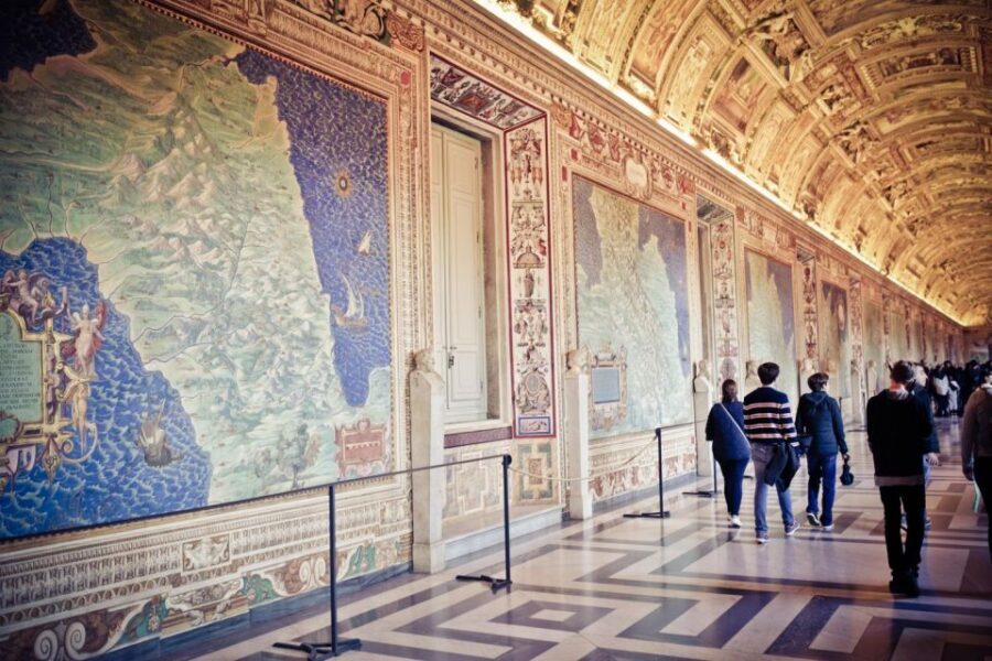 Vatican, Sistine Chapel and St. Peter's Semi Private Tour - Raphael’s Rooms and the Pine Courtyard: Classic Vatican Stop, Smart Time Use