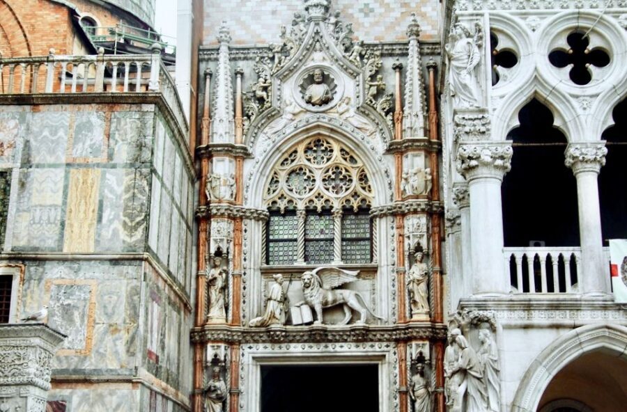 Venice: 1-Hour The Doge's Palace Tour - Sala del Maggior Consiglio: where the big decisions happened