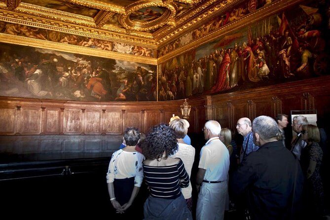 Venice Gondola ride with Skip the Line Doge's Palace tour - What you’re really buying: gondola time + a guided Doge’s Palace