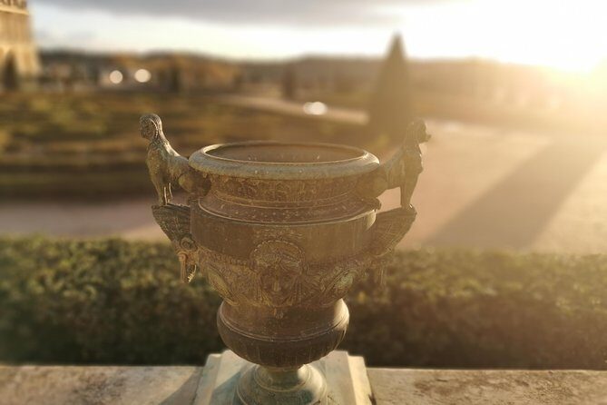Versailles Full Day Private Guided Tour with Hotel Pickup - Price and logistics for a group of up to 7