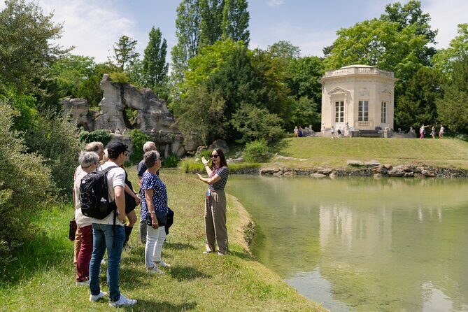 Versailles Full-Day Tour with the Estate of Marie-Antoinette - Walking, pacing, and comfort: how to make the day feel doable