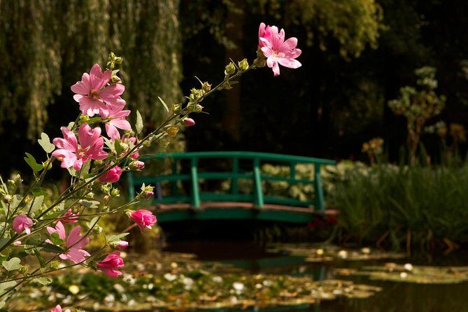 Versailles & Giverny Private Day Tour Luxury van & Private Guide - Price and Value: Is $102 a Good Deal for This Private Day?