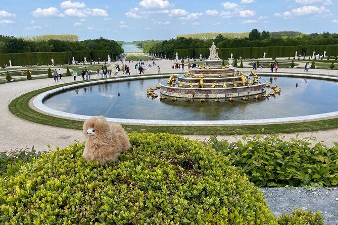 Versailles Half Day Private Tour Trianons & Gardens Included - Big and Small Trianons Plus Hamlet de la Reine by Car