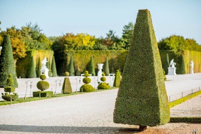 Versailles & Louvre Museum: All-Inclusive Semi Private Tour - Meeting at Louis XIV and Getting Into Versailles Fast