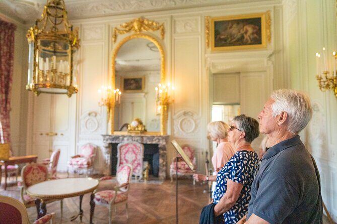 Versailles Marie Antoinette Afternoon Guided Tour with Petit Trianon & Hamlet - Le Hameau de la Reine: where Versailles turns rustic