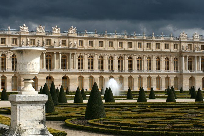 Versailles Palace 4h Tour (Skip the Line Ticket & Licensed Guide) - Gardens and musical gardens: what you get in 4 hours