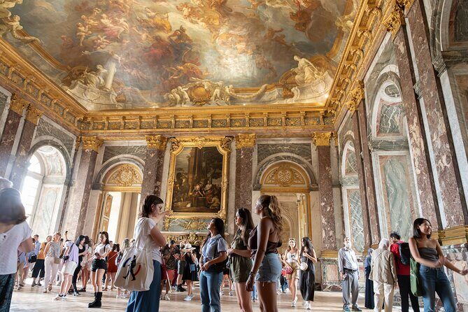 Versailles Palace and Gardens Tour from Paris - Inside the Palace: 2,000 rooms, but you’ll see the right ones