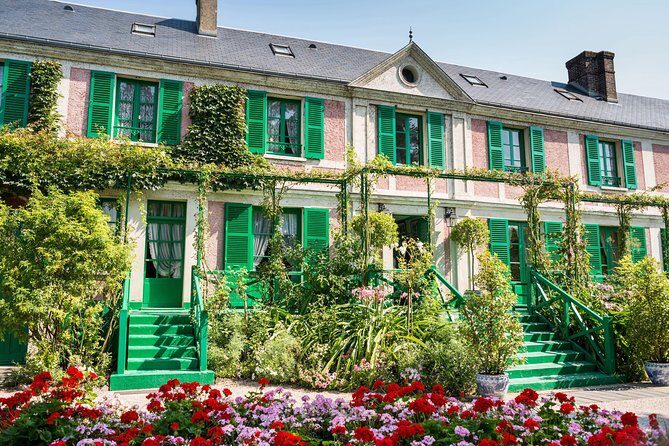 Versailles Palace and Giverny Monet House Visit with Lunch - Giverny’s Monet time: gardens first, then the house