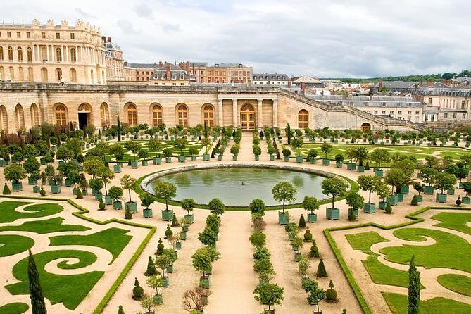 Versailles Palace Best of Estate Private Day Tour with Lunch & Queen's Hamlet - Key points before you go