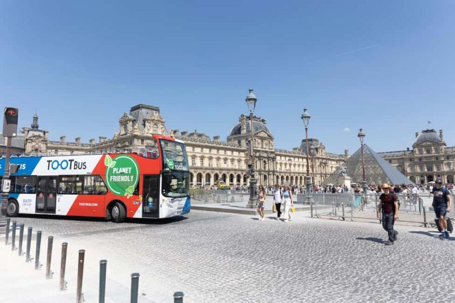 Versailles Palace : Day Trip & Paris Hop-On Hop-Off - The Paris Hop-On Hop-Off Route: where the Blue Line helps you move
