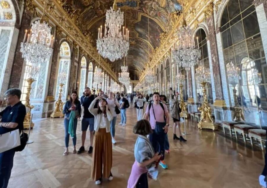 Versailles Palace : Day Trip & Paris Hop-On Hop-Off - Entering Versailles Castle: how to get the most from included ticket time