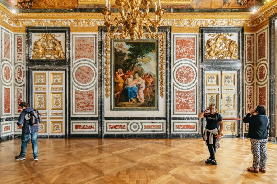 Versailles: Palace of Versailles Skip-the-Line Guided Tour - Gardens and Marie-Antoinette Estate: What You Get Depends on Season