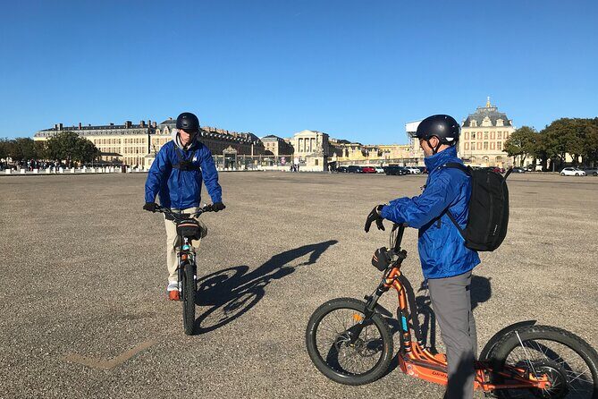 Versailles: Path of the Heroes on original electrics 2 wheels - Haras de Jardy Break: Snacks, a Reset, and the Photo Moment