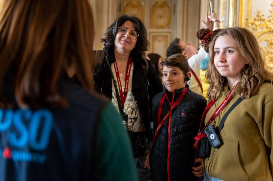Versailles: Private Family Tour of Palace w/ Reserved Entry - Hall of Mirrors and the detective game that keeps kids engaged