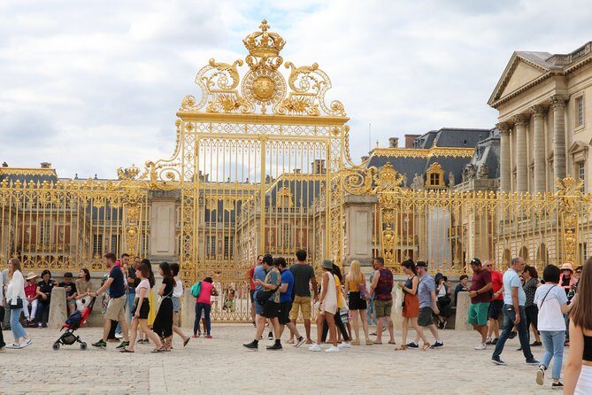 Versailles Private Half Day Guided Tour with Access from Paris - Gardens du Château de Versailles: 55 fountains and your walking window