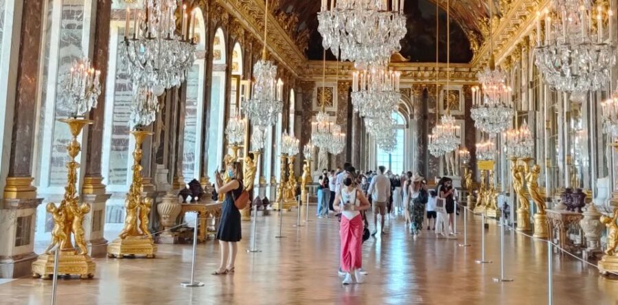 Versailles: Private Tour of the Palace with Reserved Entry - Logistics and Comfort: Small Rules That Save Big Annoyance