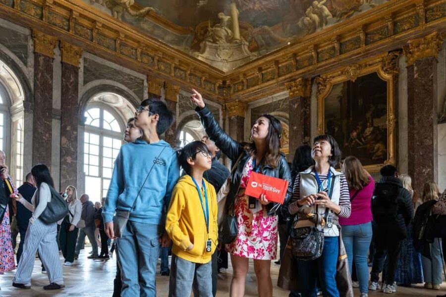 Versailles: Skip-the-Line Versailles Palace and Gardens Tour - Meeting Louis XIV and starting with the right mindset