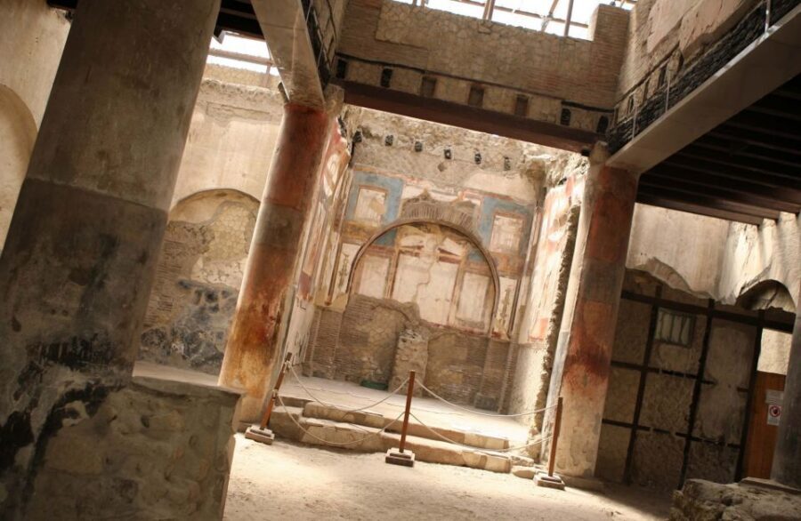 Vesuvius and Herculaneum from Naples - Minibus Ride Time: Quick Transfers, Real Stretches to Walk