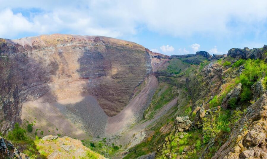 Vesuvius National Park Skip-The-Line Ticket and Audio Guide - Audio guide: learning value vs. phone/connection realities