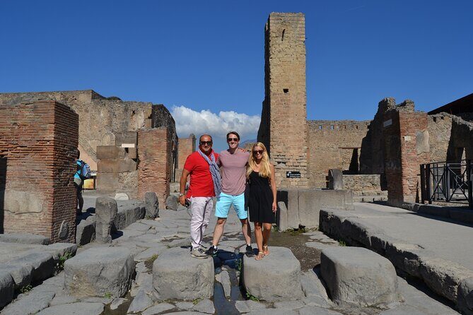 VIP Pompeii Tour including Newly Opened Houses With Archaeologist - How long you’ll be walking (and how to pace it)