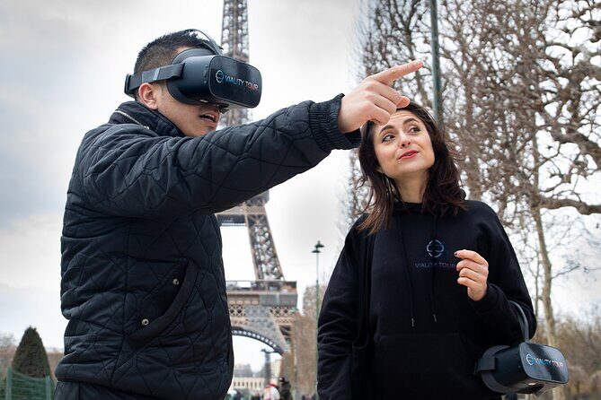 Virtual Reality Guided Tour at the Eiffel Tower - Should you book the Eiffel Tower VR guided tour with Viality Tour?