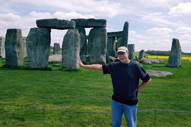 Visit Bath And Stonehenge: Private Black Cab Day Trip from London - Amesbury Stop: A Short Detour With Big Context