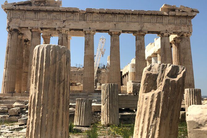 Visit of the Acropolis with an official guide in Spanish - Walking comfort and who this tour suits best