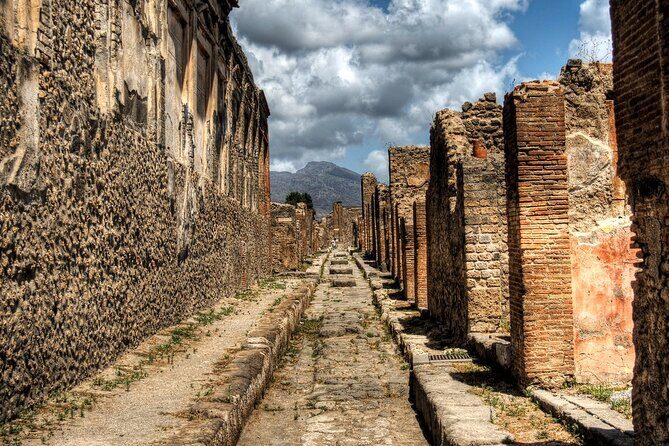 Visit Pompeii from Rome – Private Tour with Driver, Guide & Entry - Why a private Pompeii day trip from Rome makes life easier