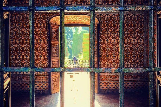 Visite Alcazar et Cathédrale (Combo) - Meeting at C. Hernando Colón 6: get oriented before the big entrances