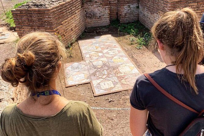 Walking Tour at The Colosseum and Forum with an Archaeologist - Palatine Hill views: seeing the power zone without extra planning