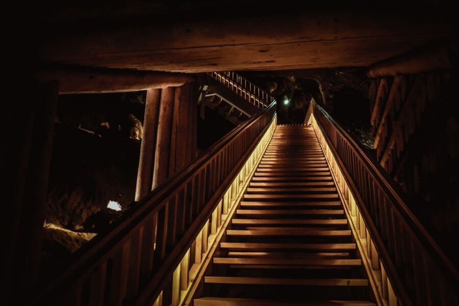 Wieliczka: Salt Mine Entrance and Guided Tour Ticket - Getting started at the main gate and meeting point