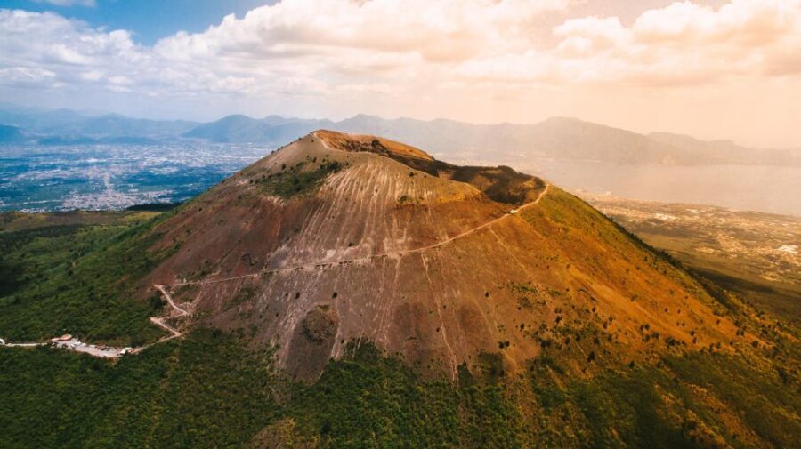 Wine tasting in the Vesuvius National Park - Van transfer to Vesuvius: short ride, big mood shift