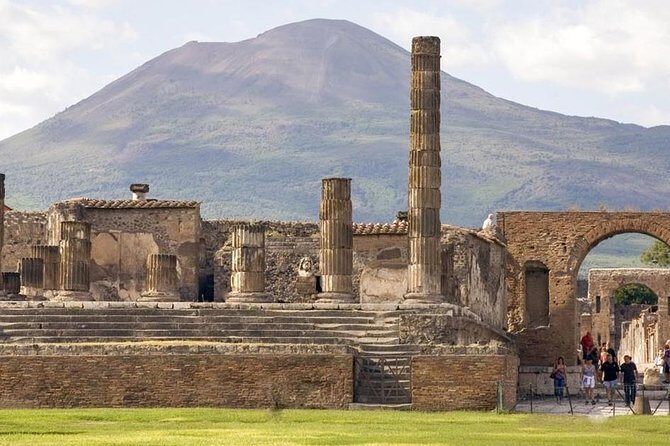 Wine Tour + Pompeii - Getting there: private pickup, air-conditioned comfort, and a real schedule