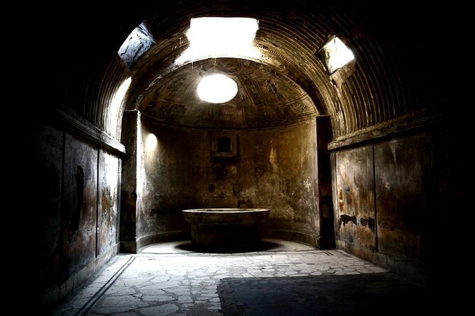 Amalfi Coast: Pompeii Small Group with Skip the Line Tickets - A cameo factory stop: a short art intermission before the ruins