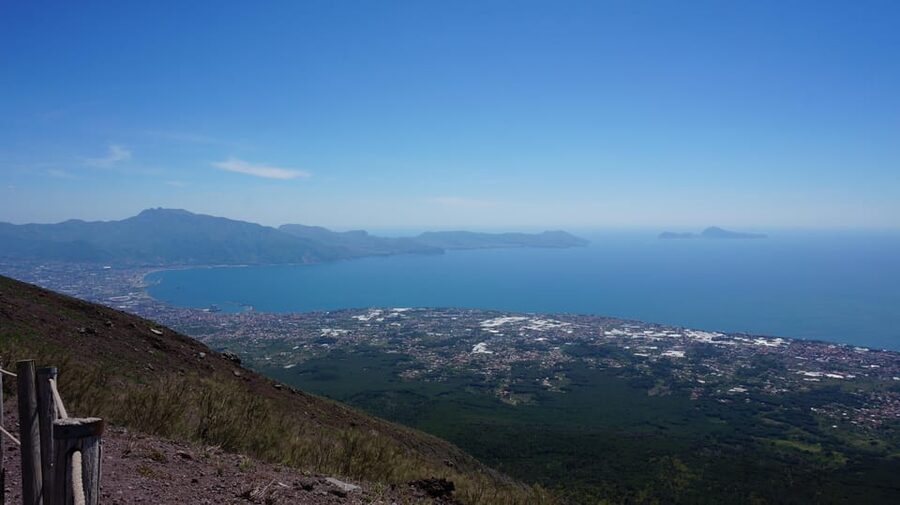 From Pompei: Mount Vesuvius Sunset Trip with Entry Ticket - The Crater-Rim Moment: Views of Naples Bay and the Amalfi Coast