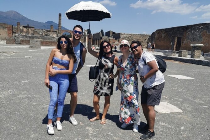 Half-Day Tour to Pompeii Archaeological Park from Salerno - Group size, earphones, and the reality of staying together