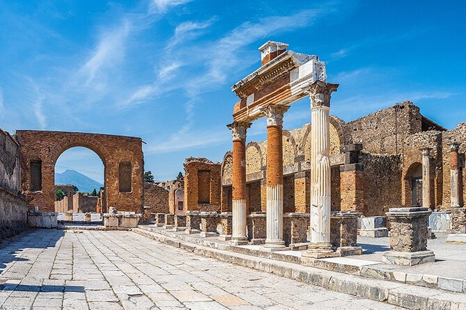 One day excursion to Pompeii and Vesuvius from Positano - Positano to Pompeii: the day starts earlier than you think