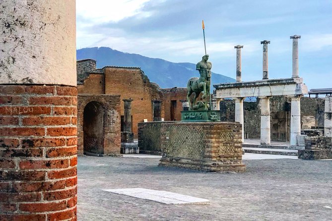 Pompeii & Vesuvius with Lunch & Wine Tasting from Positano - Timing and logistics: why some days feel rushed