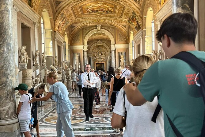 Skip the line Vatican Museum and Sistine Chapel Guided Tour - Meeting at Viale Vaticano 100: where to be, what to wear