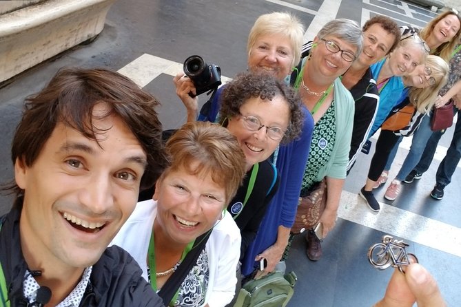Skip-the-Line Vatican, Sistine Chapel & St. Peter's | Small Group - St. Peter’s Square: what you see after the guided time