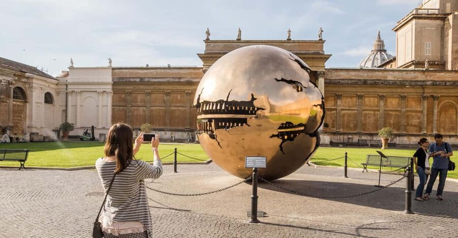 Skip-The-Ticket-Line Vatican Museums & Sistine Chapel Entry - Finding your meetup in Piazza del Risorgimento (and not losing time)