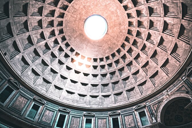 Small Group Guided Tour of St Peter Basilica and Cupola - La Pietà: A Close Look at Michelangelo’s Emotional Center