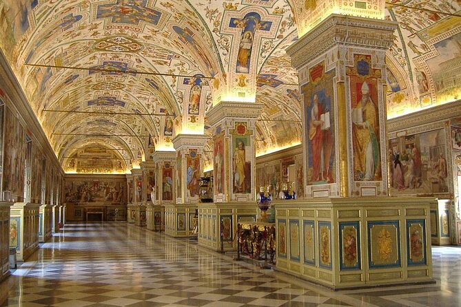 Vatican: Guided Tour Vatican Museums and Sistine Chapel - Vatican Museums: Seeing the highlights in the right order