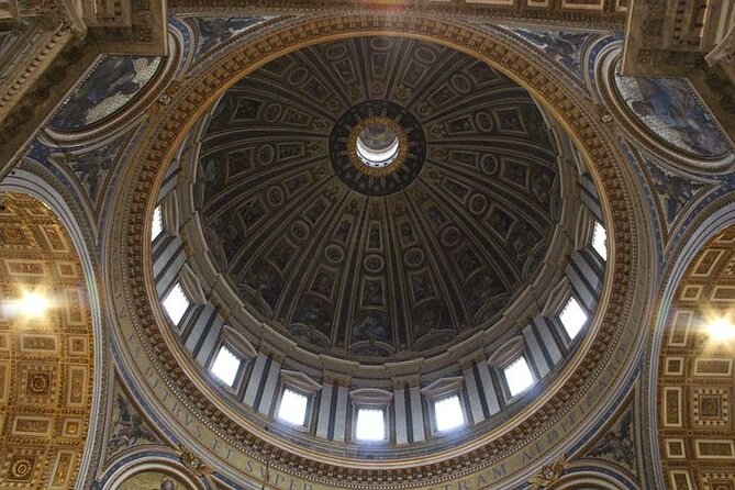 Vatican Museums and Sistine Chapel private tour - Meeting at Caffè Vaticano and Handling Security Fast
