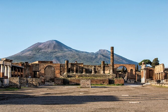 Visit the Pompeii ruins from Salerno with Pizza Lunch - Salerno pickup at 08:00: the day starts without stress